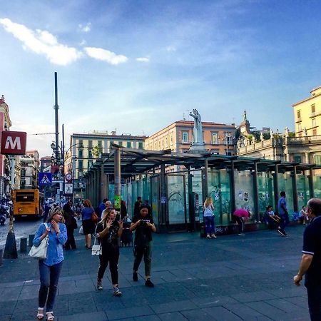 Casa G&G Pignasecca 2 Nel Cuore Di Napoli Exteriör bild