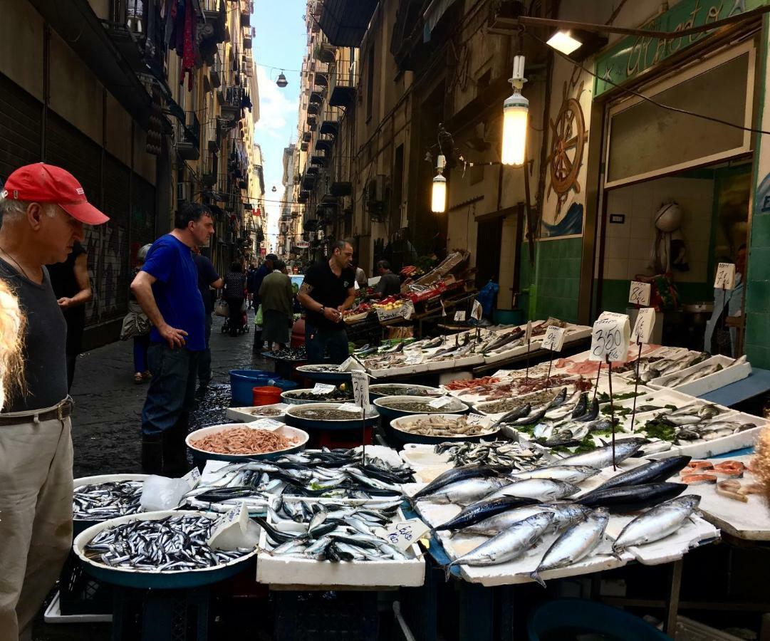 Casa G&G Pignasecca 2 Nel Cuore Di Napoli Exteriör bild