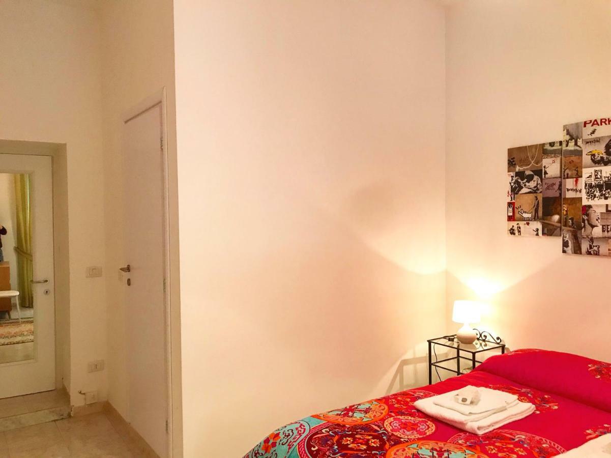Casa G&G Pignasecca 2 Nel Cuore Di Napoli Exteriör bild