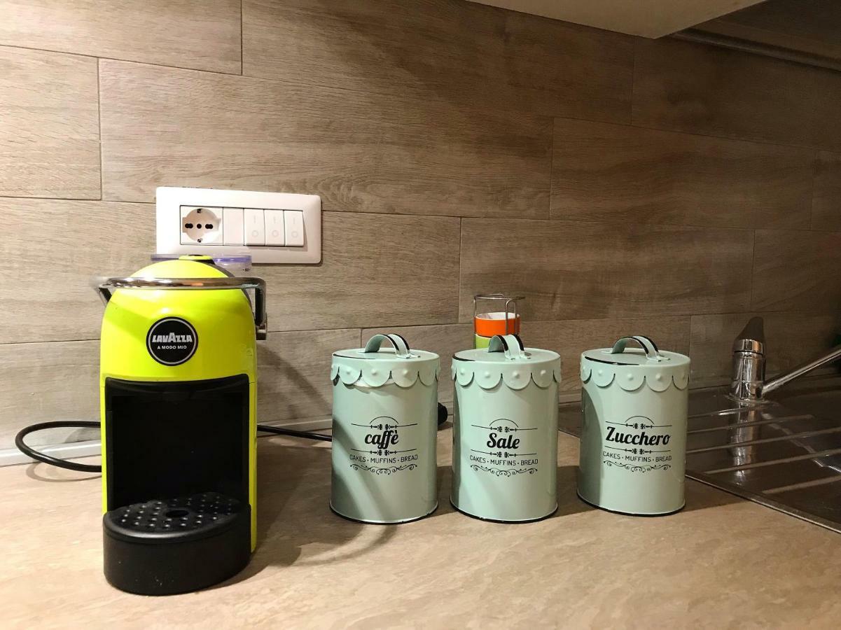Casa G&G Pignasecca 2 Nel Cuore Di Napoli Exteriör bild